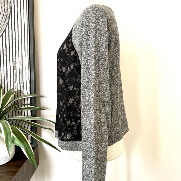 BCBGMAXAZRIA Sweater/Sweatshirt with Black Lace Front Size Medium - Picture 2 of 5